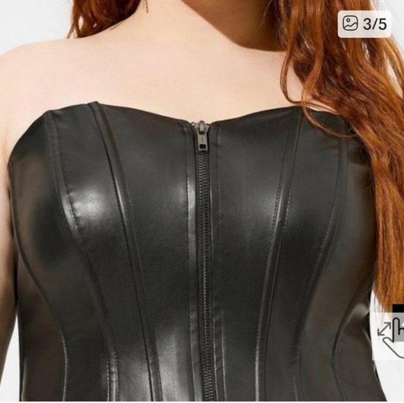 🆕️ TORRID BLACK FAUX LEATHER ZIP FRONT CORSET - Picture 10 of 13